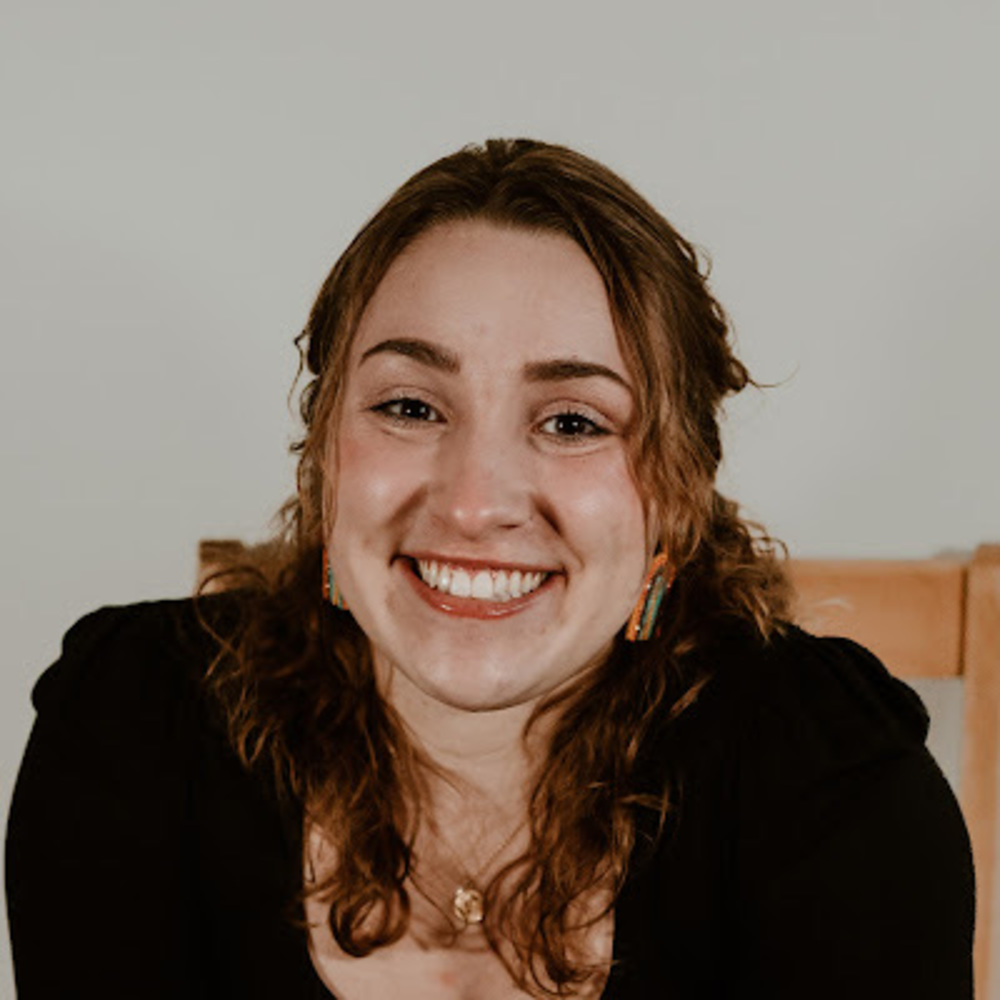 Meet your Posher, Maria
